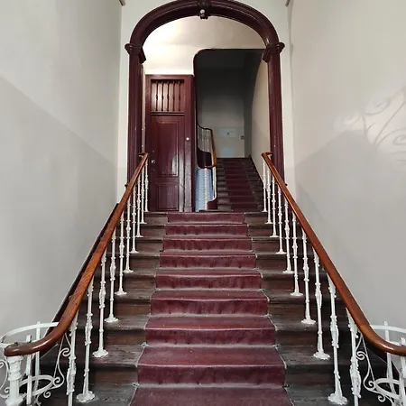 아파트 Joivy Astonishing Flat W Office Near 리스본